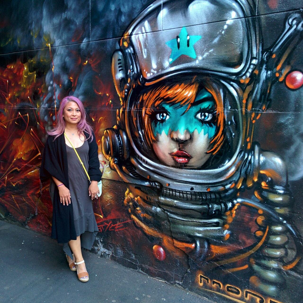 #melbourne #streetart #mural #graffiti #spacegirl #WIW #OOTD #travelstyle #fblogger https://instagram.com/p/8HKERPLt8V/ http://t.co/a3OvxAQaMc