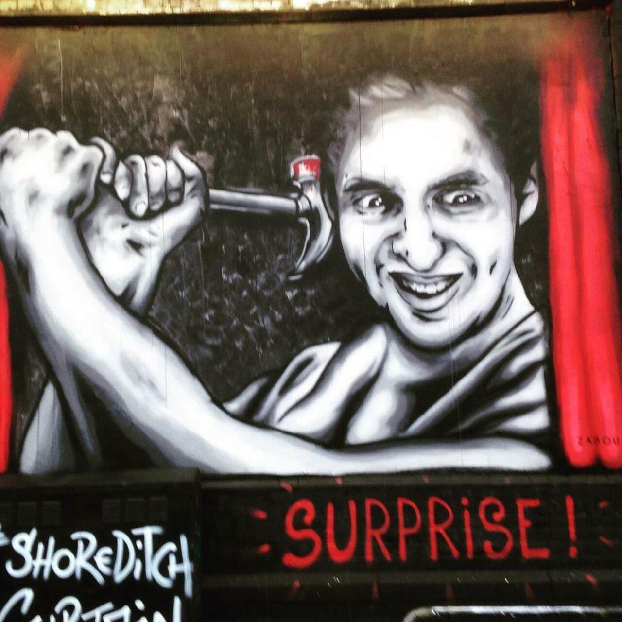 #streetart #streetartlondon #londonstreetart #urbanart #graffiti #zabou #shoreditchartwall #surprise #hammer #blood… http://t.co/tFnVhJueOR