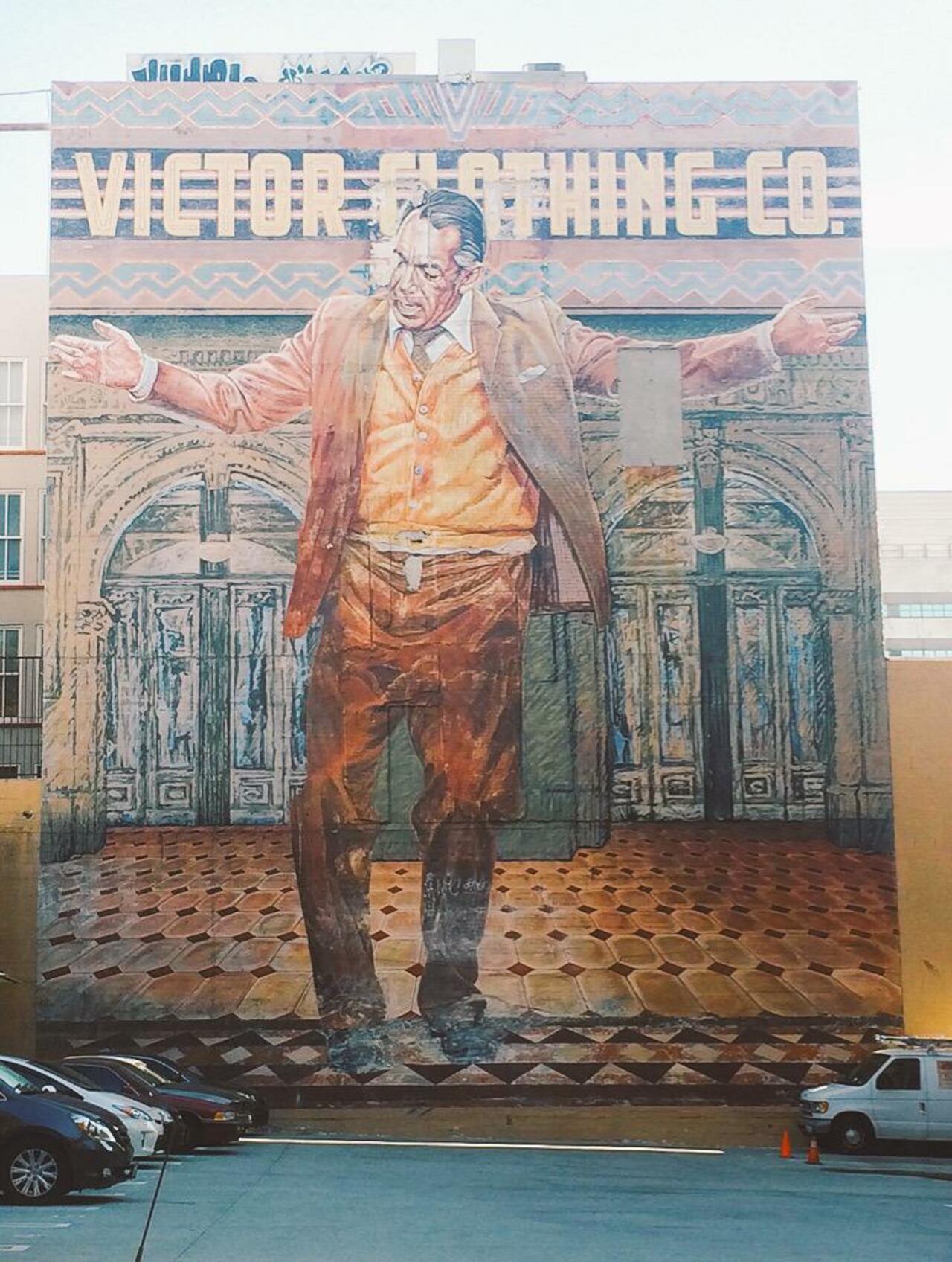 #mural #streetart dedicated #mexican #hollywood #actor #anthonyquinn #hispanicheritagemonth #famousmexican #graffiti http://t.co/ADrK0oGSMp