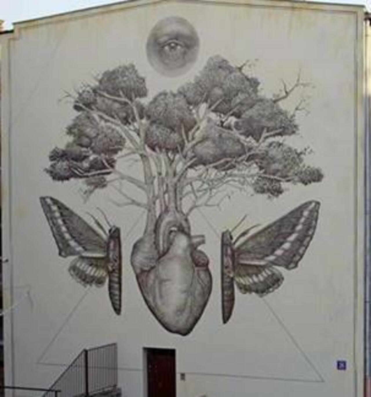RT @DavidBonnand: ... #Lodz #Pologne
by #AlexisDiaz ()
#streetart #graffiti #art http://t.co/f6y9E74l6l