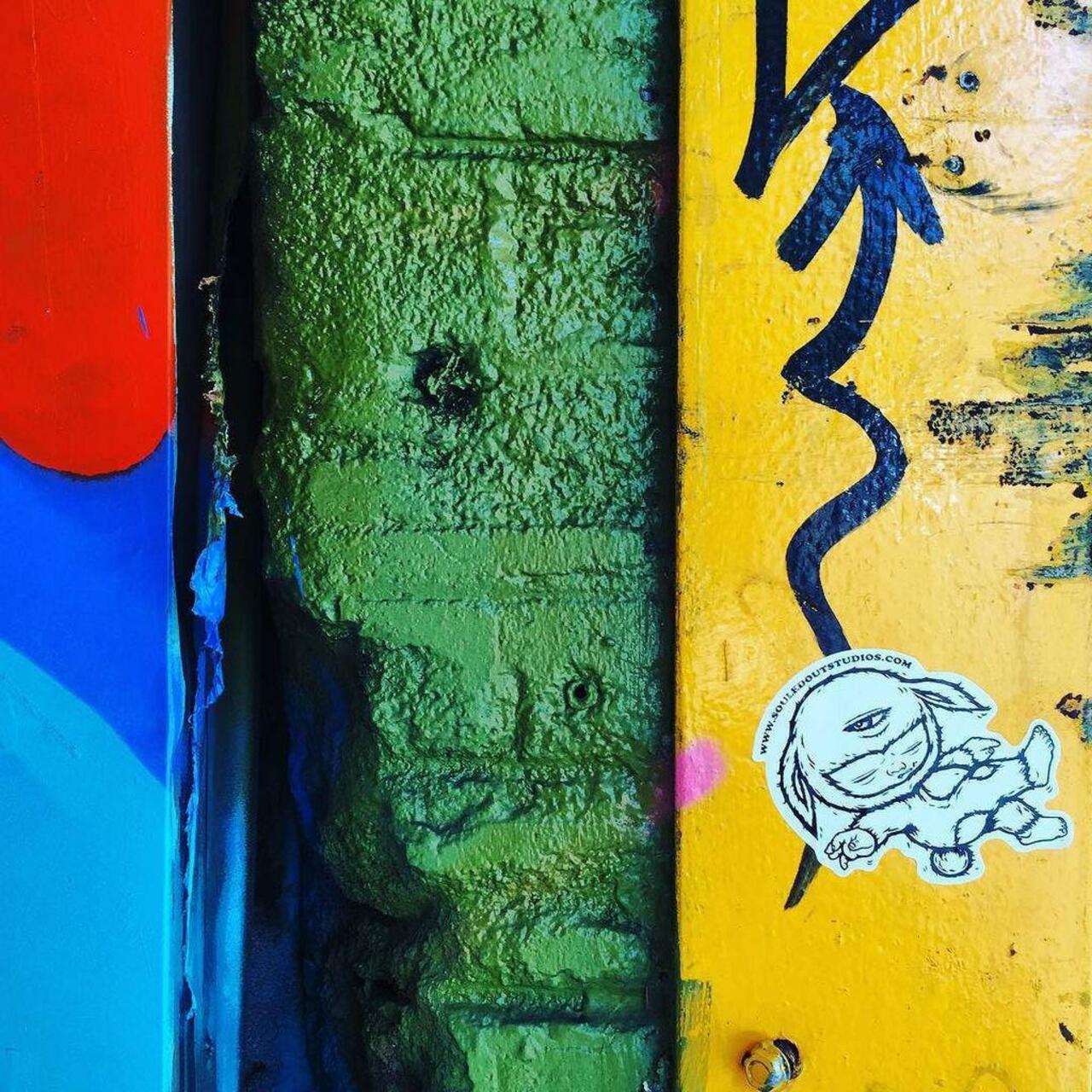 #streetart #graffiti #sticker #stickerart #art #darlo #darlinghurst #sydney #publicart #ar… http://ift.tt/1NfbasL http://t.co/Gxb1ajaJnP