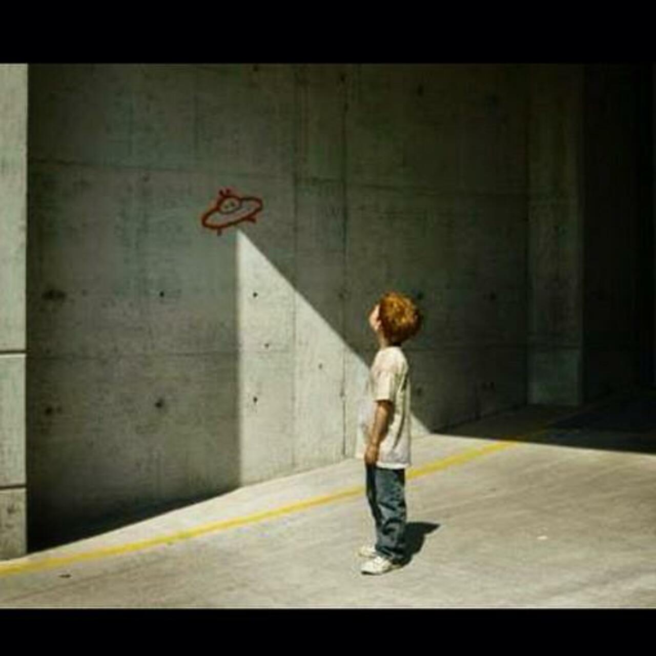 Cool use of light for art. Some people are so damn clever.  #simple #art #graffiti #streetart http://t.co/7npu7KgSya