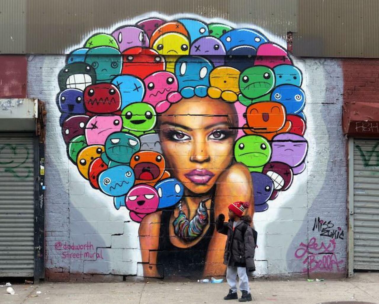 Miss Zukie & Lexi Bella
#streetart #graffiti #art #mural http://t.co/RxG8SjSYEo