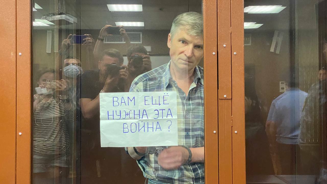 Russia: Municipal councillor sentenced to seven years in jail for opposing the Ukraine war