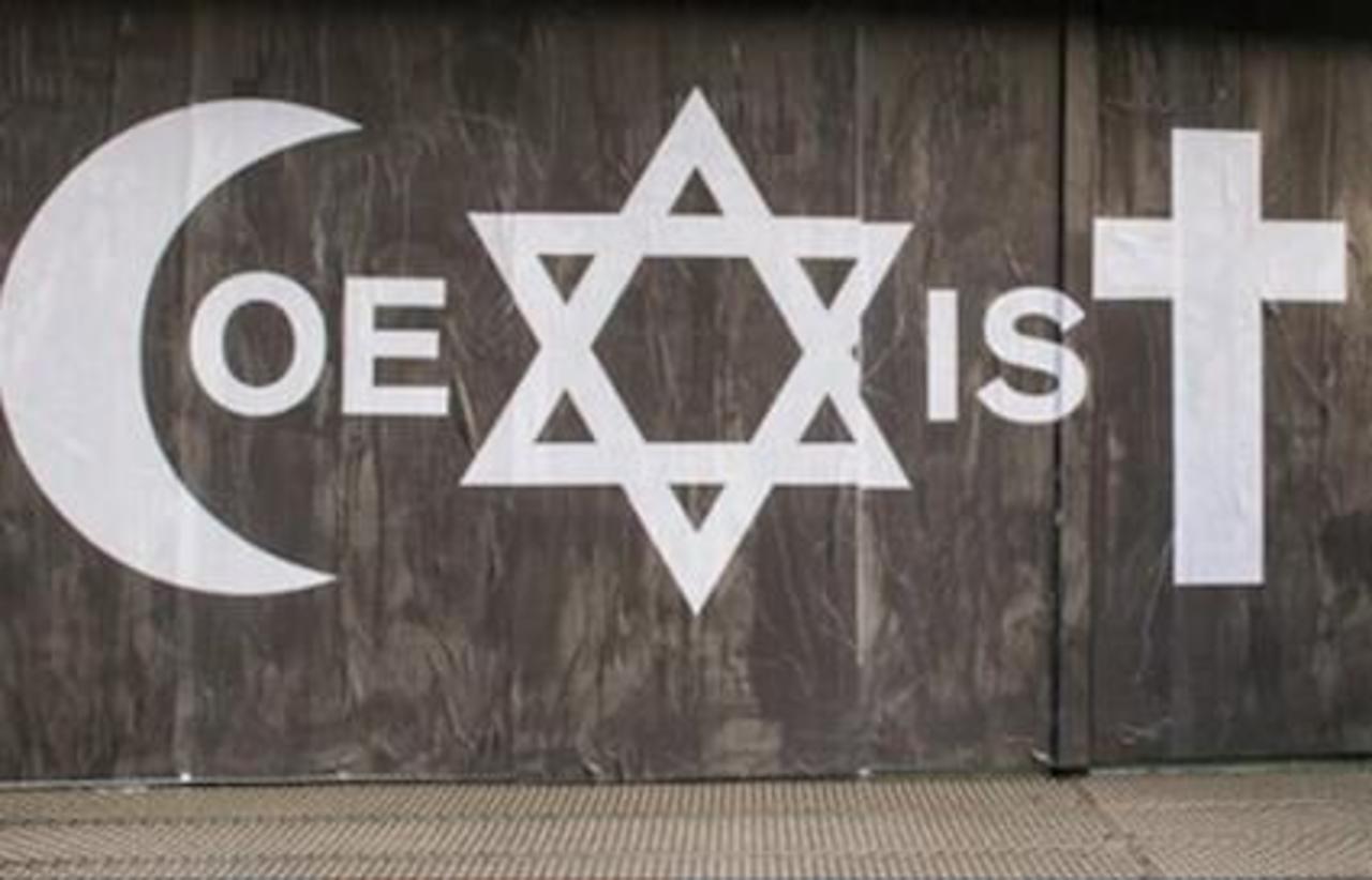 Coexist

Street Art in Christian, Muslim & Jewish symbols to inspire religious harmony

#art #graffiti #streetart http://t.co/CACQ4Ojnwh