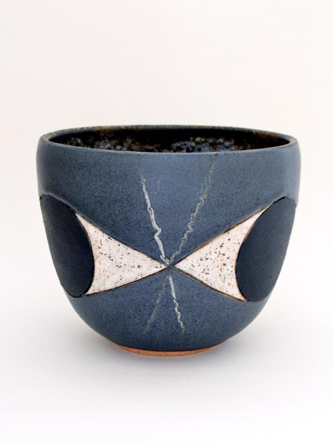 #highend #handmade #ceramics from Matthew Ward inspired by #midcentury #art and #design @BKLYNDESIGNS #nycxdesign http://t.co/xLHhHkd1kf