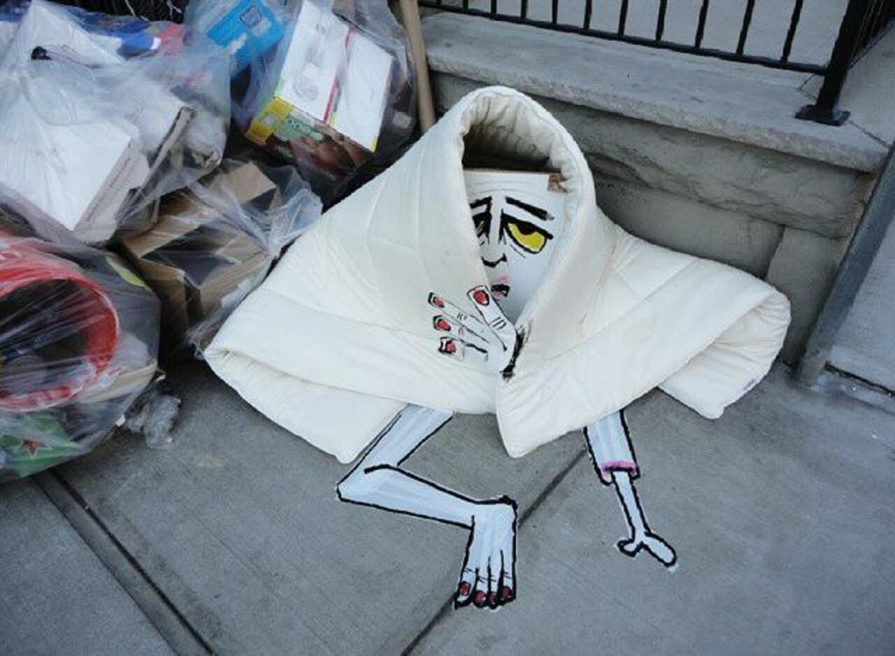 Art is Trash 

#art #arte #graffiti #streetart http://t.co/39mwg9qEzt yo