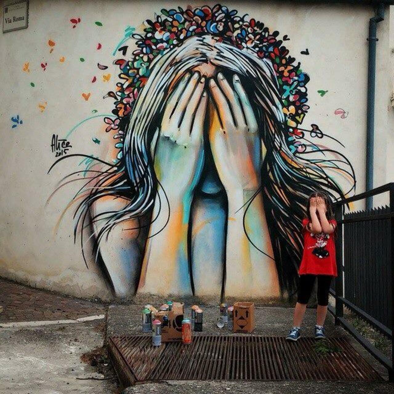 RT @_MxllChloe: New Street Art by Alice Pasquini  

#art #arte #graffiti #streetart http://t.co/mNM6r9XPIq