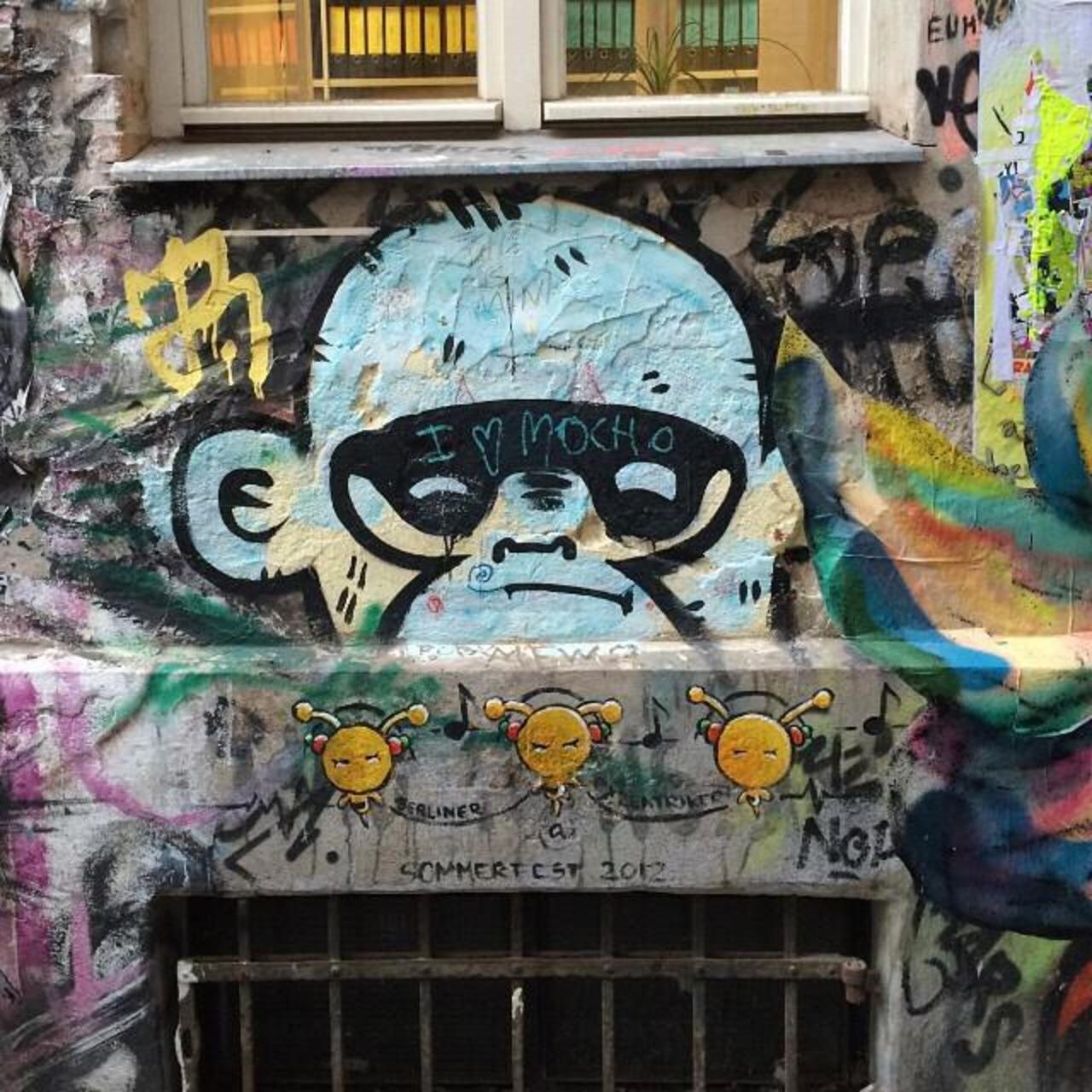 #Berlin #Allemagne #streetart #street #art #urbanart #urbantag #graffiti #streetartberlin by becombegeek http://t.co/7ZufUCpNOe