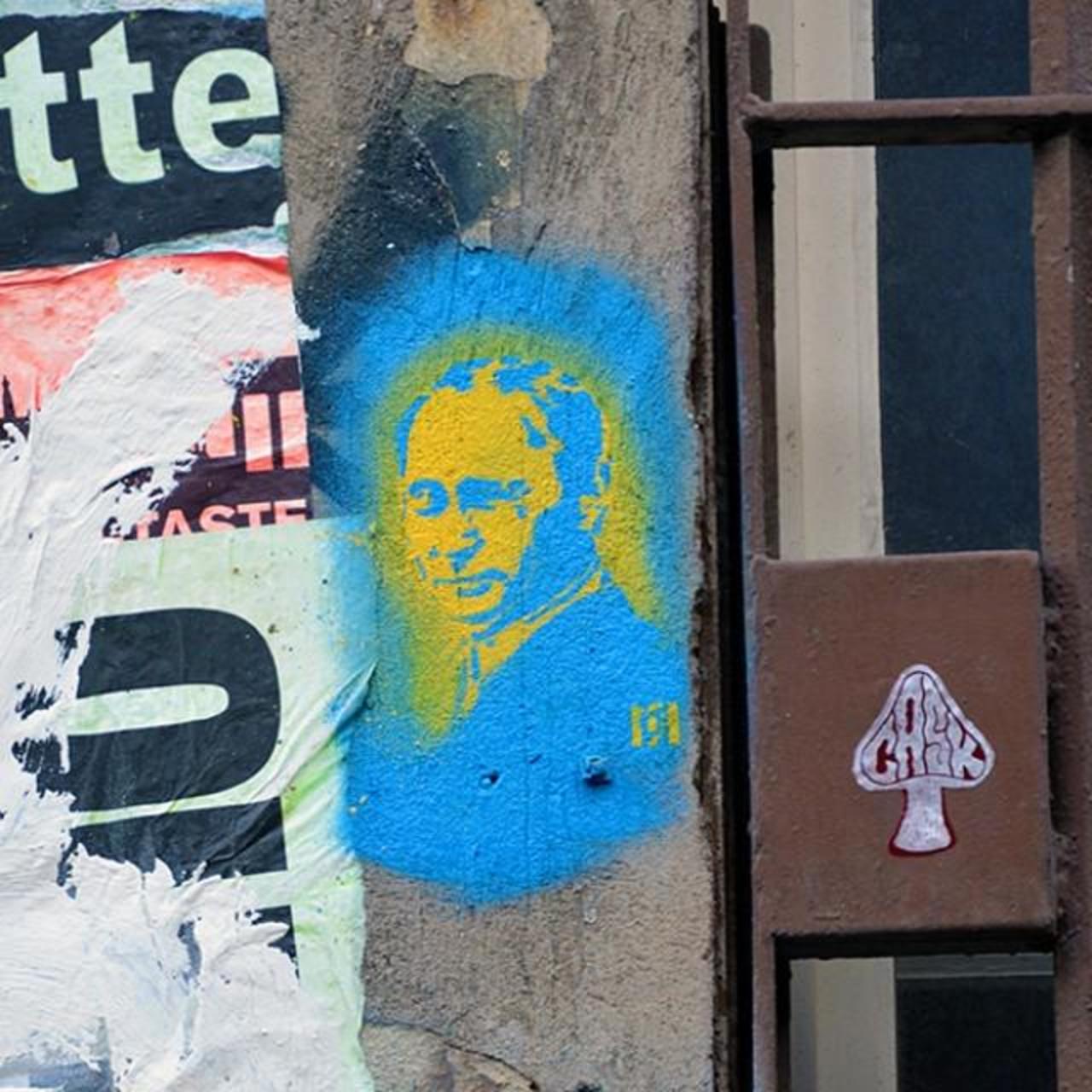 "Patriot's Sad Smiley [ :( ] "- #putin #путин #graffiti #popart #art #contemporaryart #artwork #stencil #love #Russ… http://t.co/gAawPP69ol