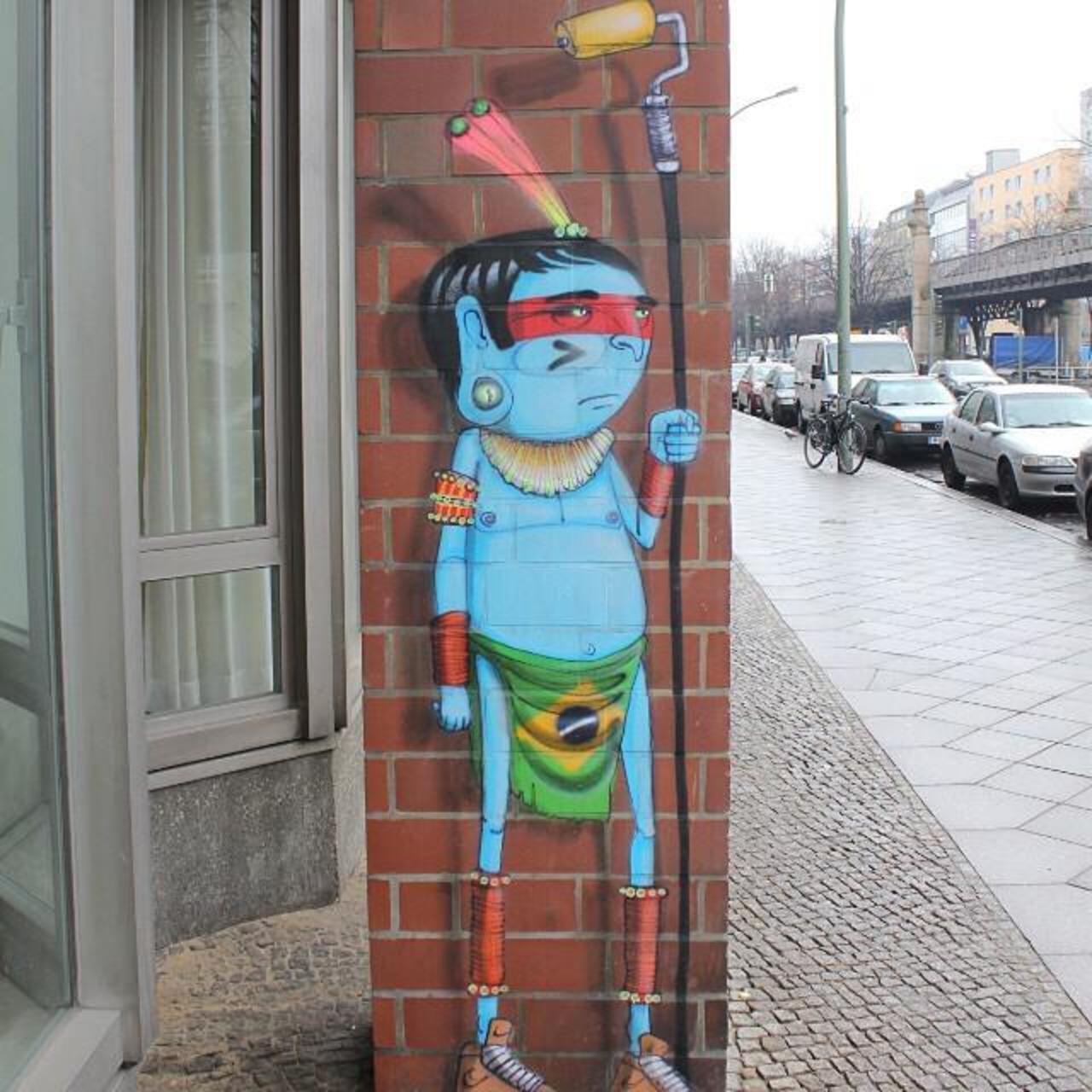 #Berlin #Allemagne #streetart #street #art #urbanart #urbantag #graffiti #streetartberlin by becombegeek http://t.co/c1Ql35PQxF