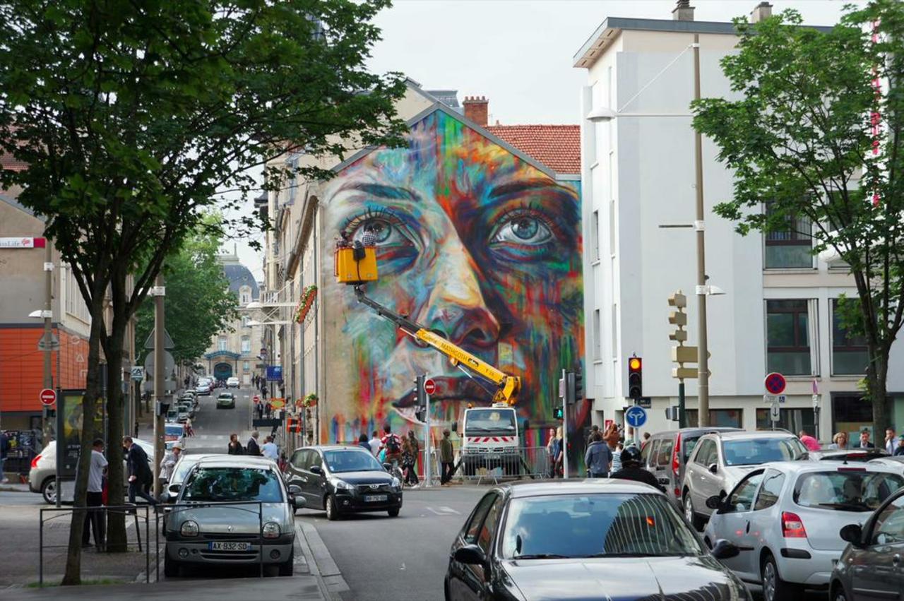 RT @QueGraffiti: David Walker crea un mural gigante en Nancy, Francia #streetart #mural #graffiti #art http://t.co/lggRk5jQUP