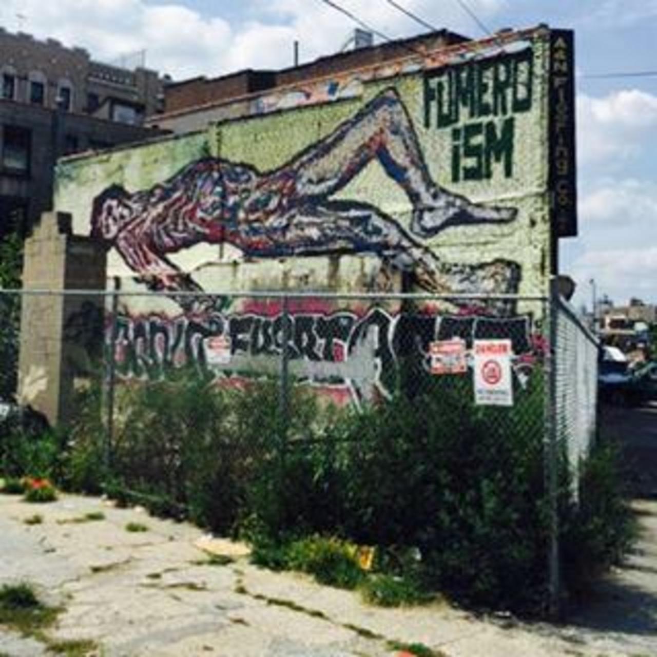 Old school #streetart #mural #painting #walls #graffiti #fumeroism #brooklyn #nyc #newyorkcity #nycstreetart #stree… http://t.co/OgGFXVMS5C