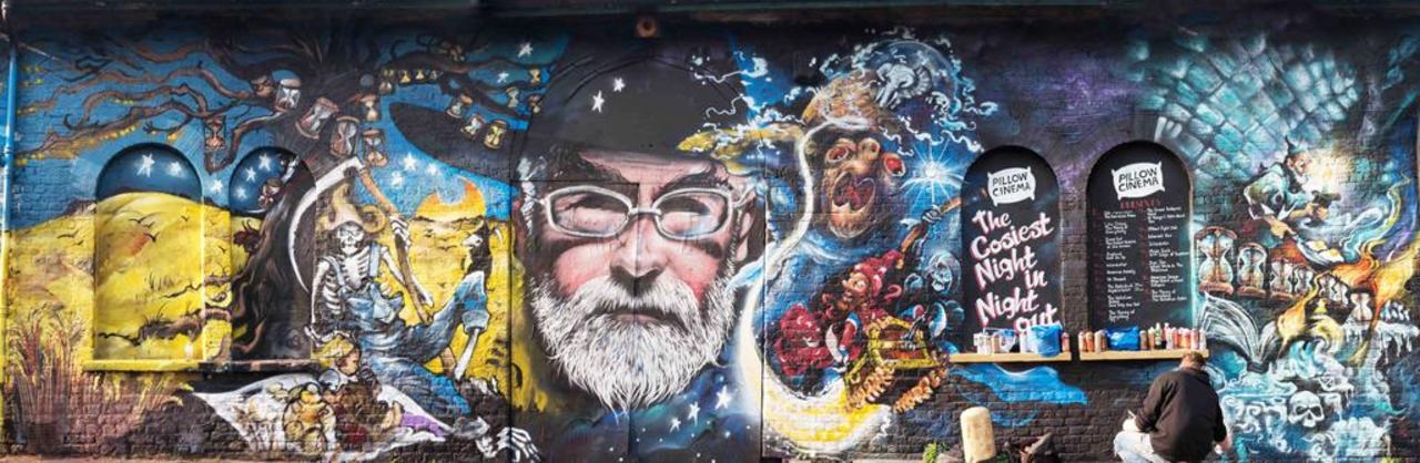 RT @niumestreetart: If you're in #London go check out this mural off Brick Lane, read why: http://bit.ly/niumeeastl #graffiti #streetart http://t.co/PpYifZtkm8