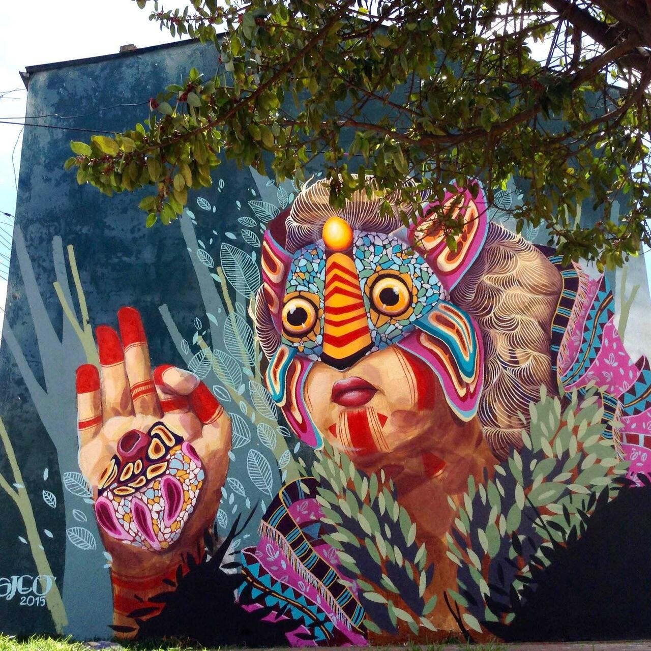 Gleo unveils 'A Contramano', a new mural in Bogota, Colombia. #StreetArt #Graffiti #Mural http://t.co/UdVXg07dBe