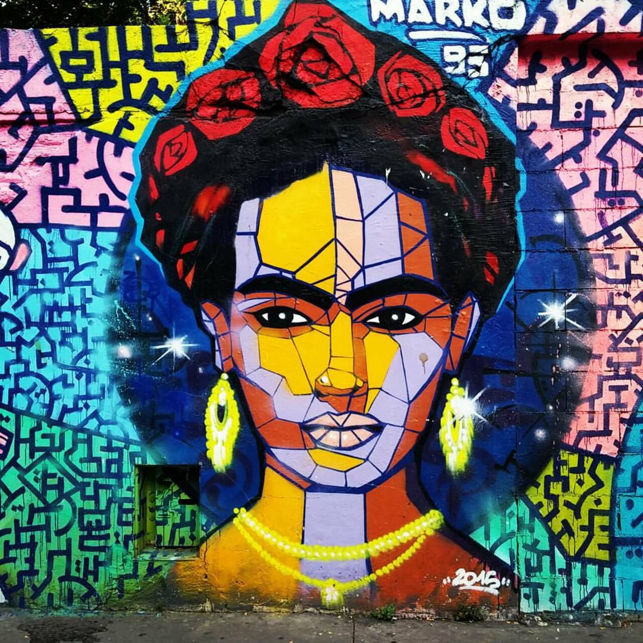 #Streetart #urbanart #graffiti #mural "Frida Kahlo", 2015 de l'artiste Marko, #Paris France
Photo Jean-Noël Chauvelot http://t.co/4O0x8uc3Dr