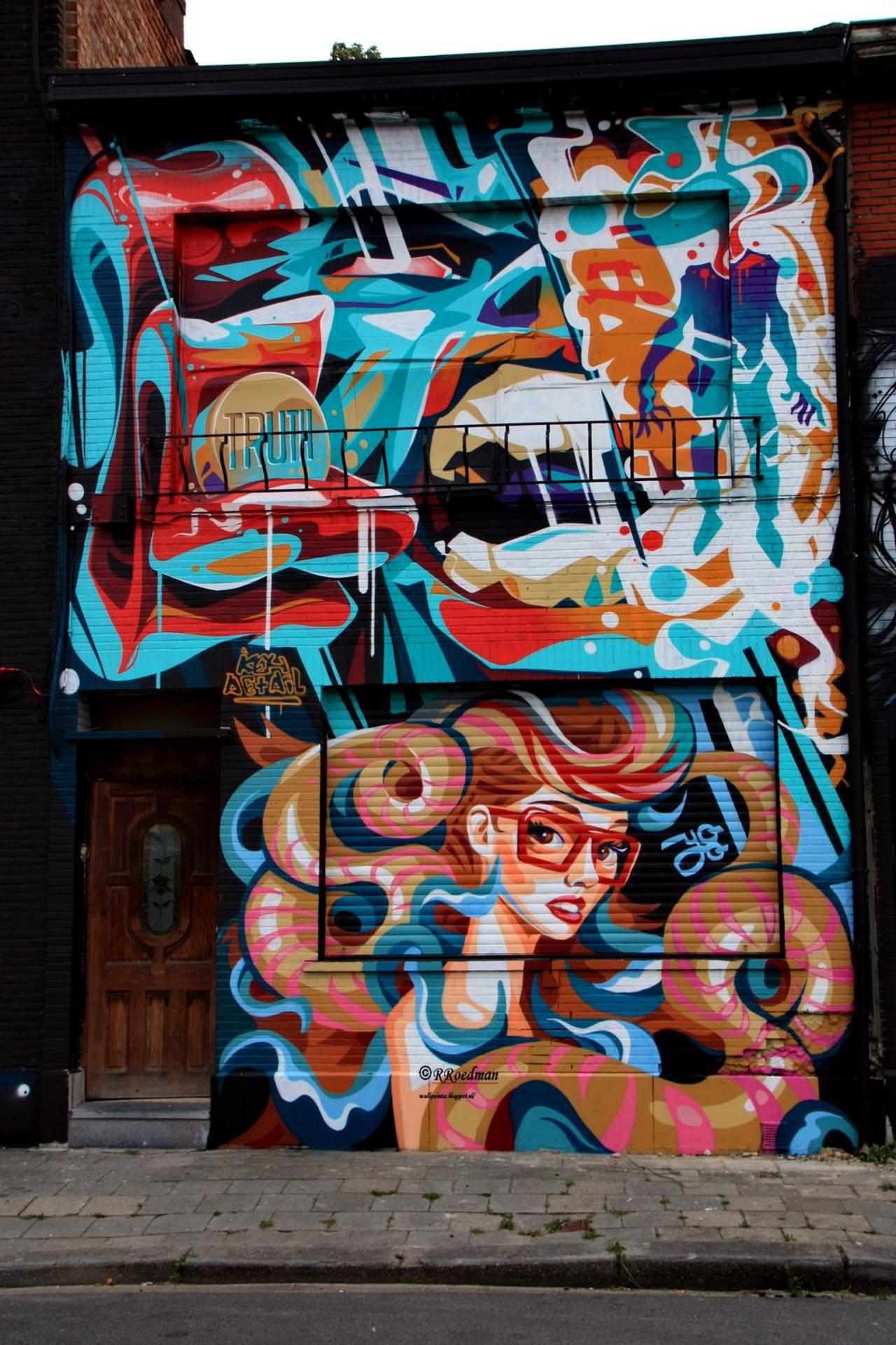 #streetart #graffiti #mural girl with colored hair #Berchem #Antwerpen,2 pics at http://wallpaintss.blogspot.nl http://t.co/UN7vAkvMba