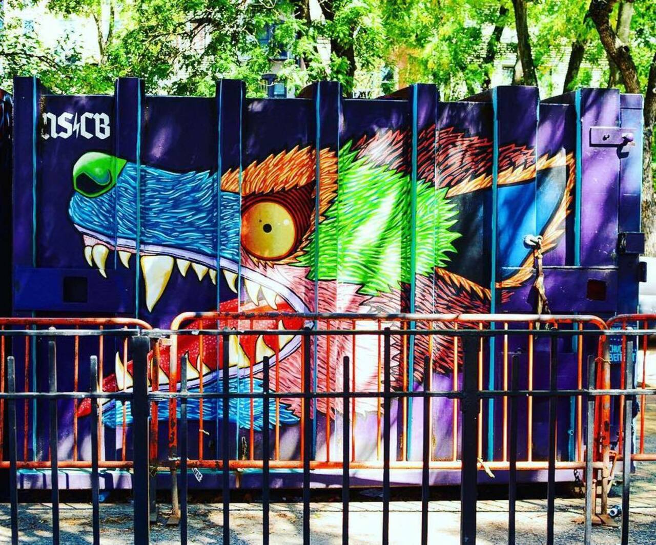 Shipping container mural.  #murals #muralart #streetart #streetartnyc #sidewalkart #urbanart #graffiti #graffitiart… http://t.co/CbiGRFH5De