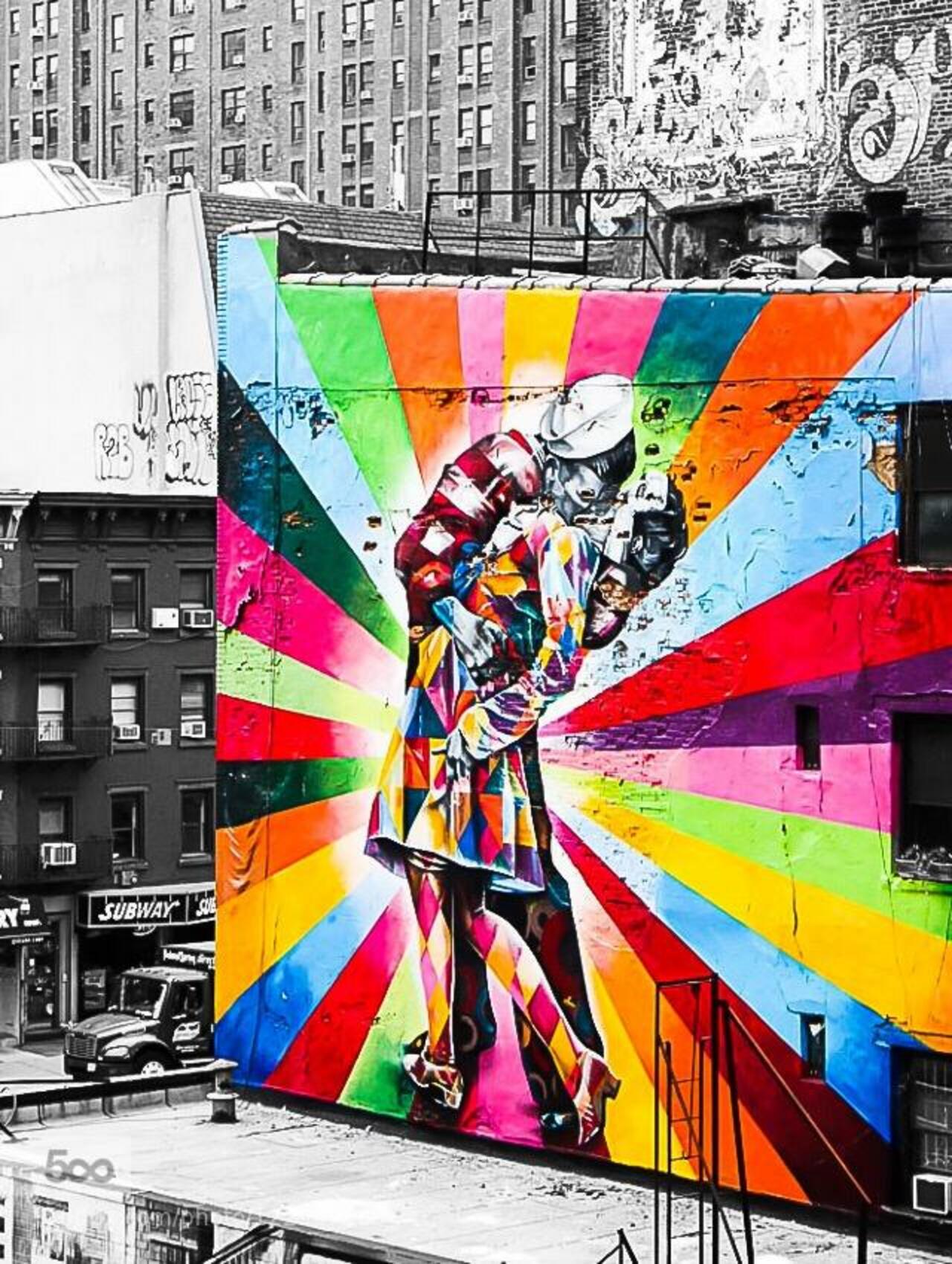 New York City by ... - http://www.covergap.com/new-york-city-by-jtfontaine97/ #Beautiful #Graffiti #NewYork #SelectiveColoring #StreetArt http://t.co/NwfrGwIofR