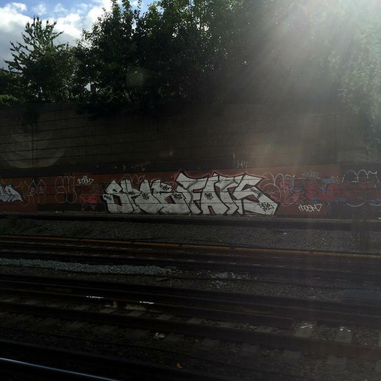 RT @artpushr: via #keepitmoving116 "http://ift.tt/1KJL2TJ" #graffiti #streetart http://t.co/Qx2Qy731pV