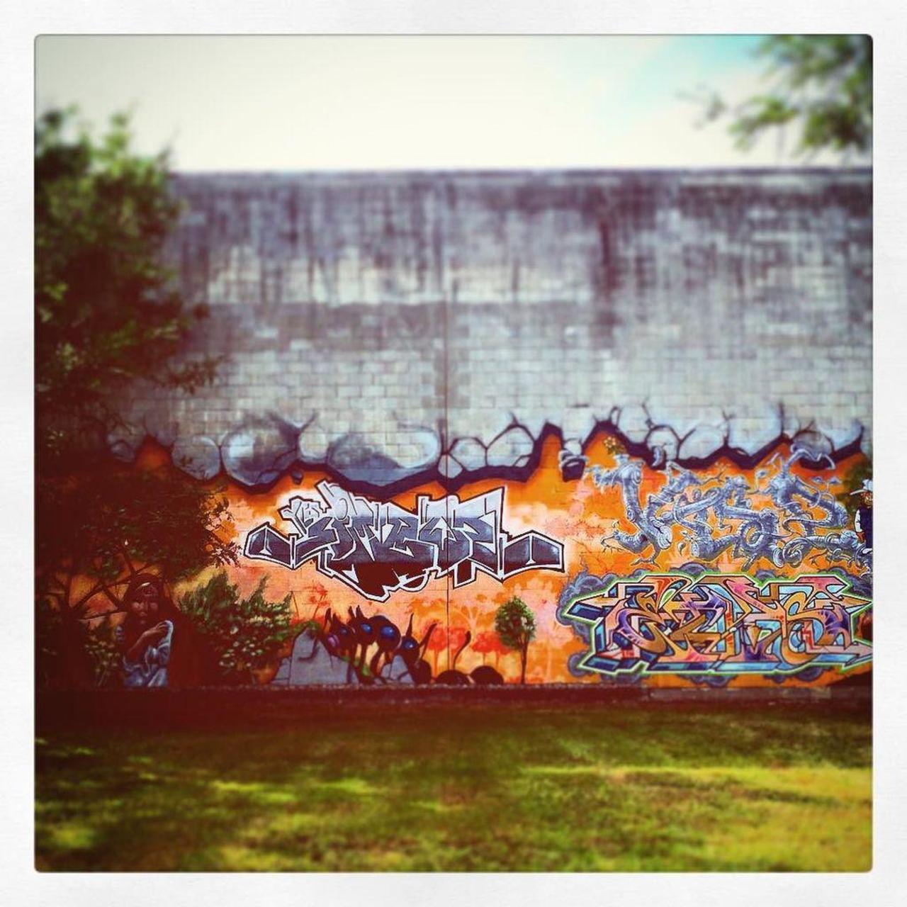 RT @artpushr: via #sarachristine33 "http://ift.tt/1iBVsgG" #graffiti #streetart http://t.co/Q2eZBB3lnL