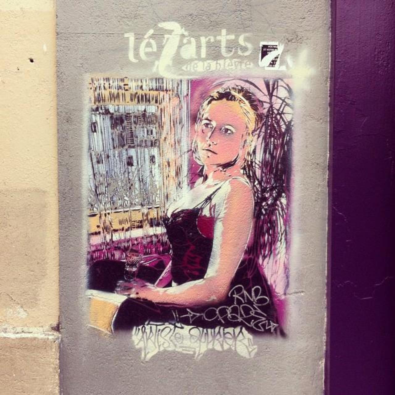 #Paris #graffiti photo by @benstagramin http://ift.tt/1LTR2Jv #StreetArt http://t.co/pQiR2isgH7