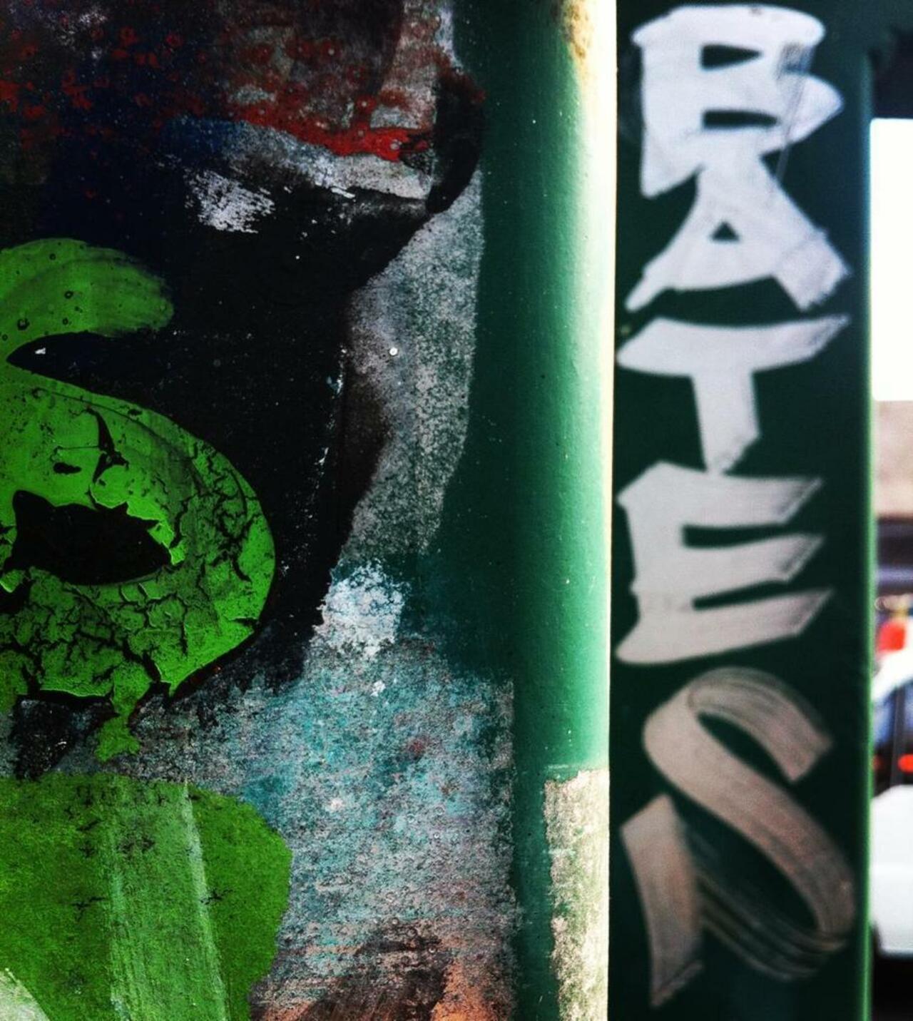 via #berlintags "http://ift.tt/1WqlDpk" #graffiti #streetart http://t.co/dIwXEdfJwA