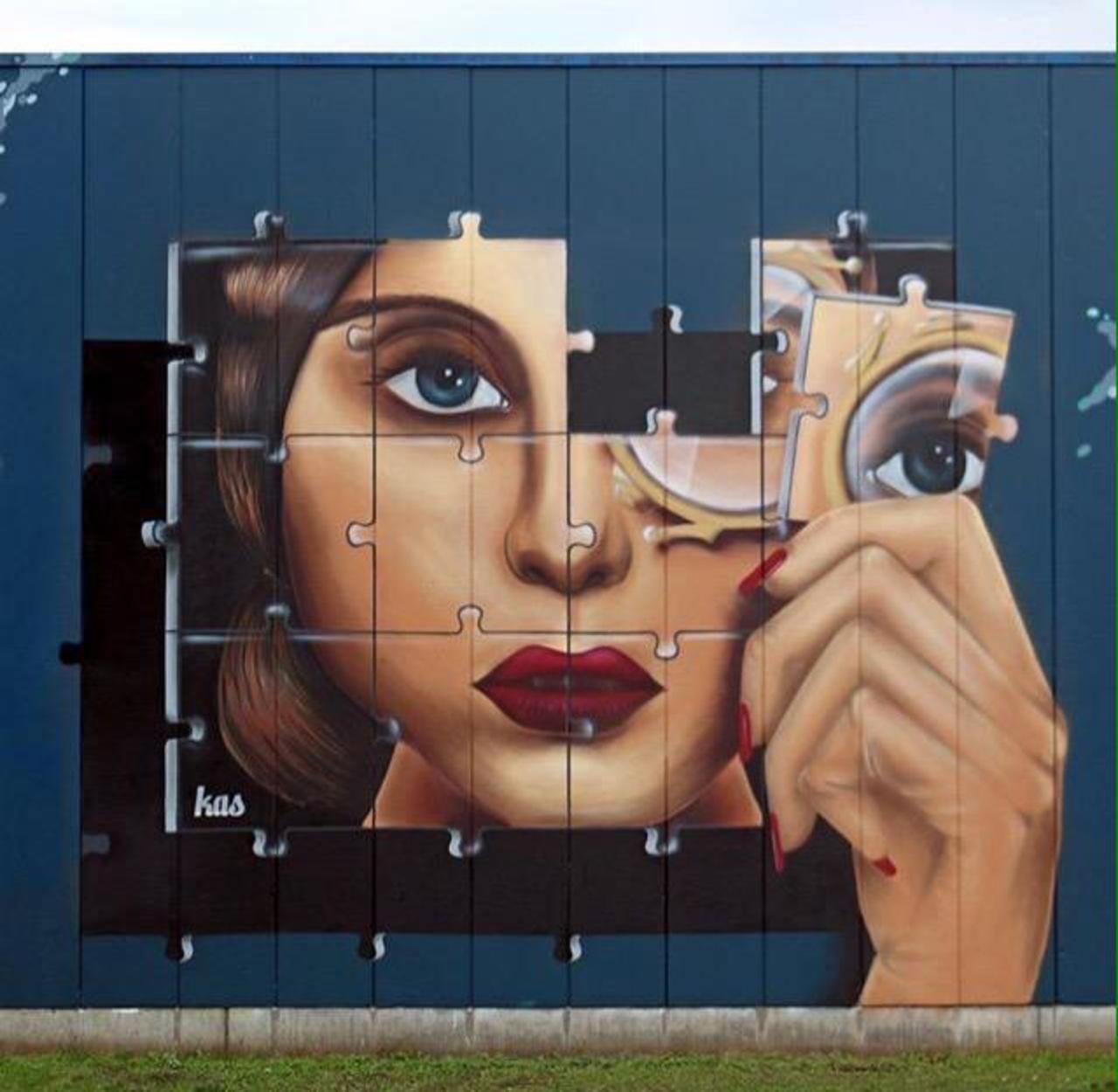Kas Art's new Street Art "Piece of me" in Aalst Belgium 

#art #graffiti #mural #streetart http://t.co/0fkSjalu0B