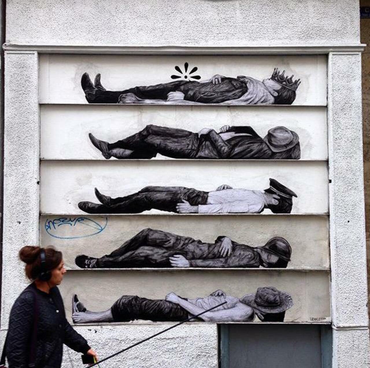 New Street Art by Levalet 
L'ordre des choses - Paris XIX

#art #mural #graffiti #streetart http://t.co/8qwNBe691A