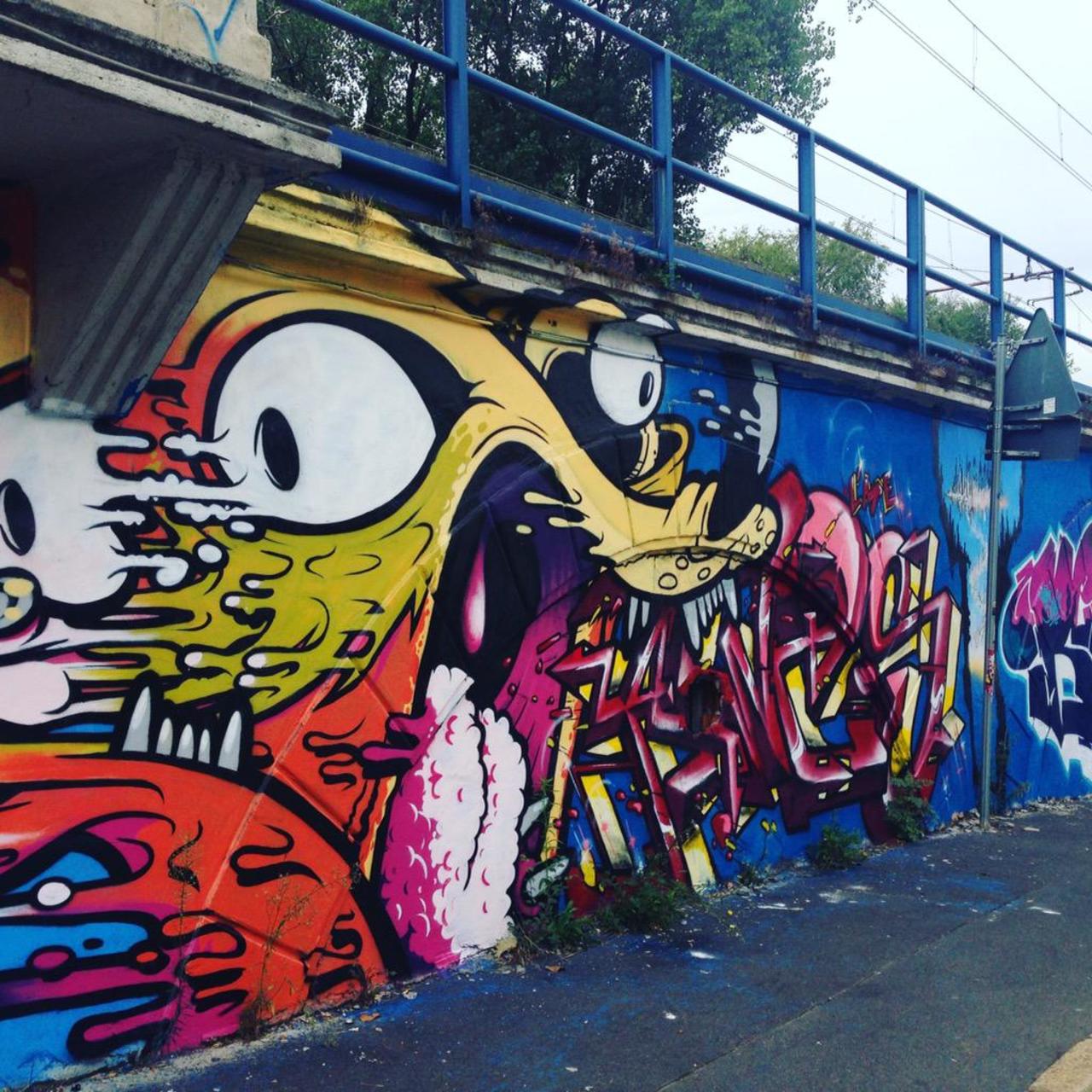 #streetart #milano #graffiti #graffitiart http://t.co/Kom73VnY6U