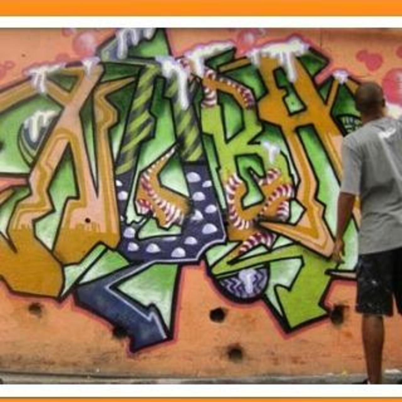 Nobã em ação #graffiti #wildstyle  #artistasurbanoscrew #streetartrio #streetart by artistasurbanoscrew http://t.co/t9ELFKKCh7