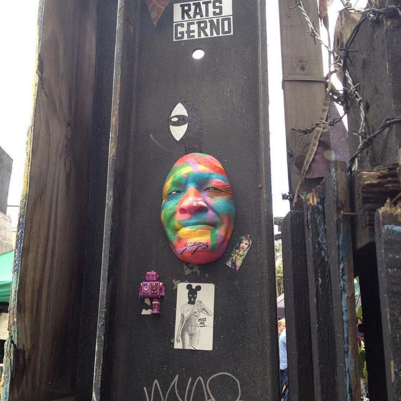 #streetart #streetartlondon #graffiti #london #thisislondon by isadarko http://t.co/JHrSz8pHN1