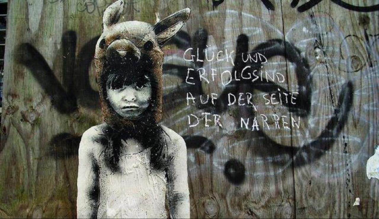 RT @AuKeats: #streetart luck and success are on the side of fools #switch #graffiti #bedifferent #arte #art http://t.co/QsZYvNJXsP
