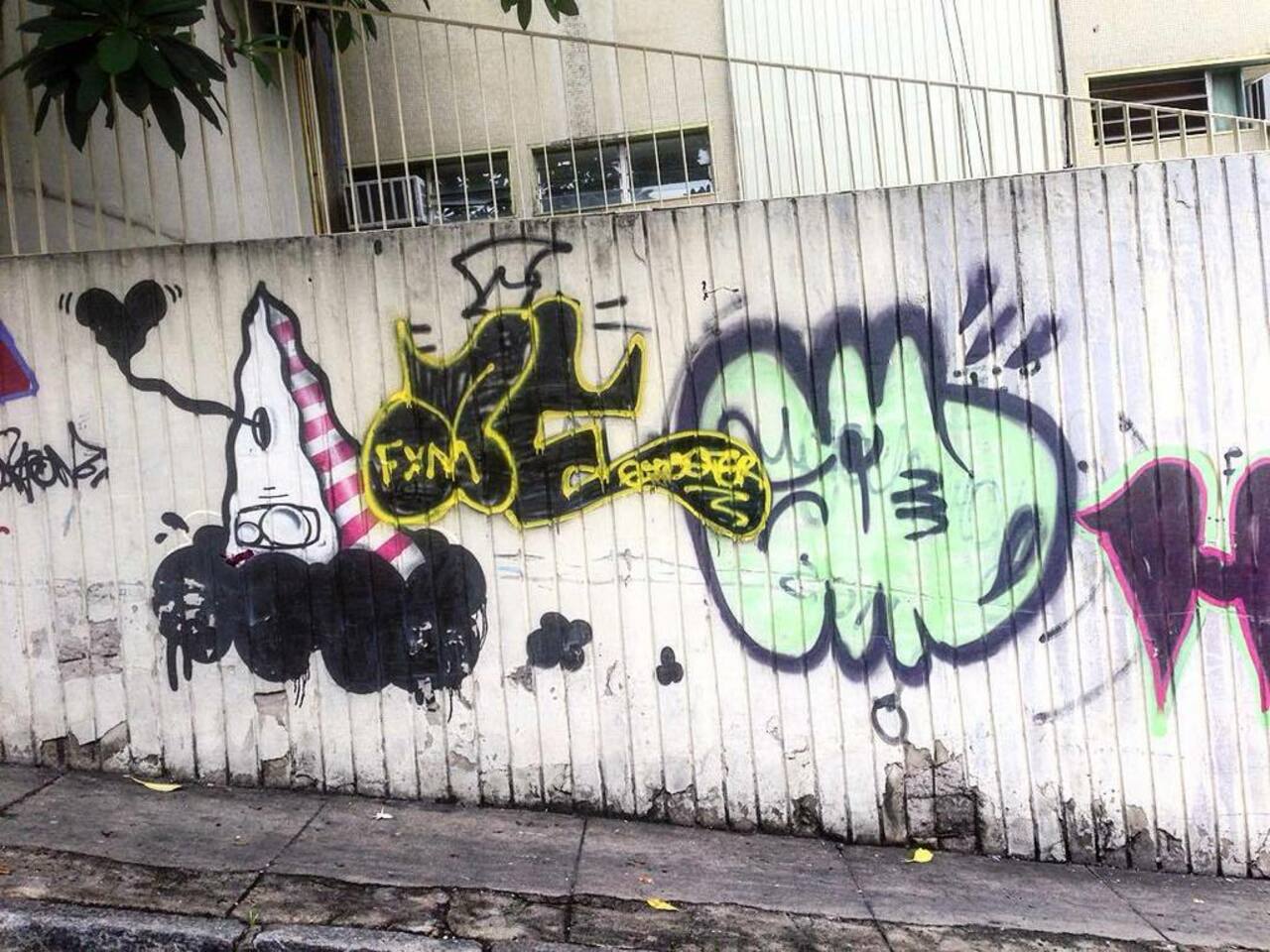 #graffiti #graffporn #streetart #streetartrio #streetartglobe #urbanart #spraydaily #MuralsDaily #nofilter #santate… http://t.co/379WVAyTpc