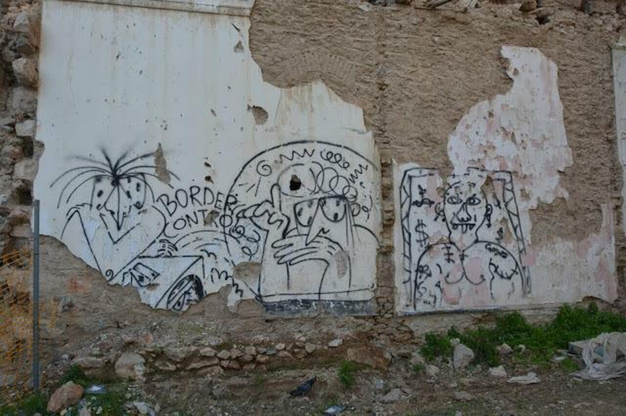 #repost #art #StreetArt #graffiti #Athens

If you want to see more, visit my blog
http://streetartph0t0s.blogspot.gr/

 http://t.co/IDzUBIuE1G