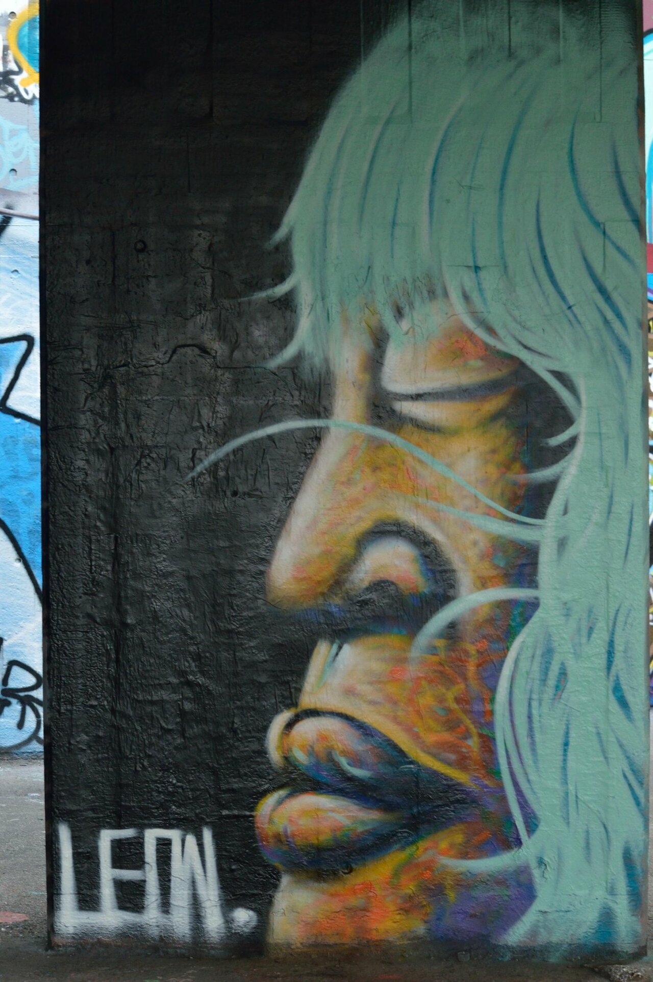 3 From a recent #Graffiti shoot #London #SouthBank #SkatePark #NikonD3200 This #streetart is amazing, such talent. http://t.co/ahr7a87yyN