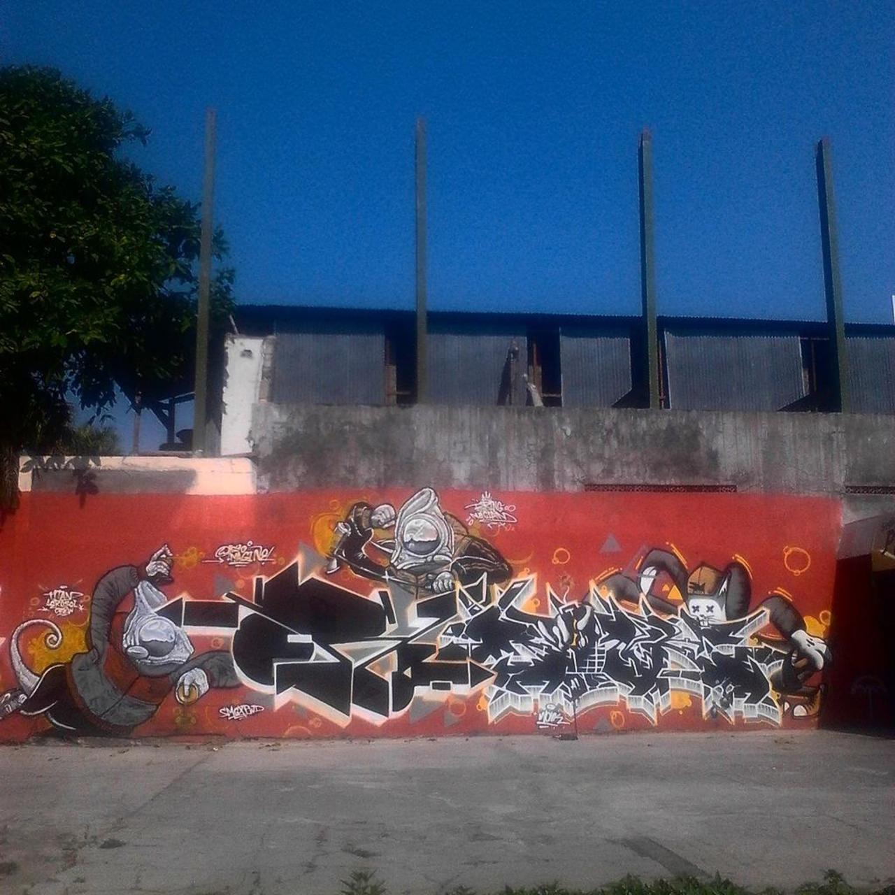 RT @BringNoClan: Selamat pagi! Bring No Clan x 0292Klan feat STO24 KUNK INONK03 DHOEL! #graffiti #streetart  . Cc: @I_S_A_D @INA_Walls http://t.co/jqs5jgy2fs