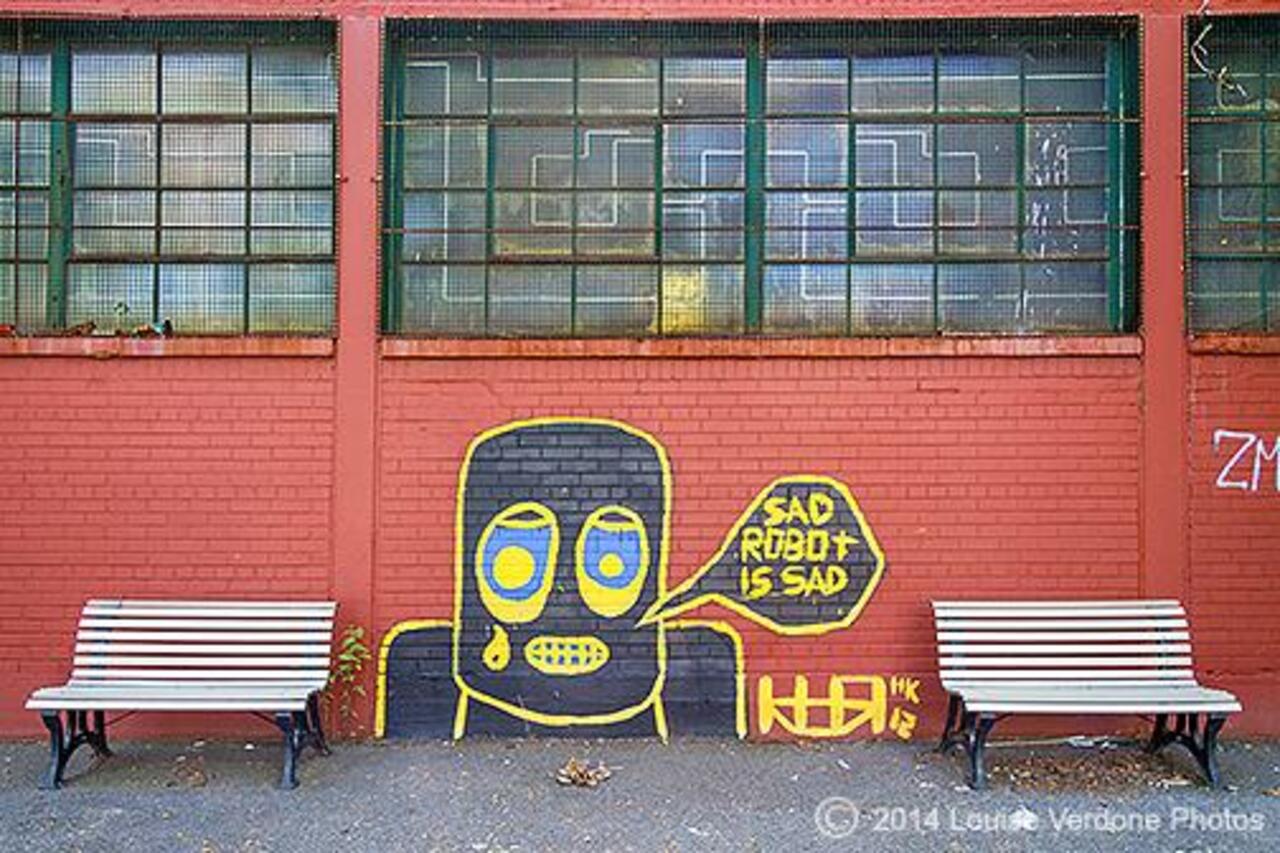 #Photo of #streetart in #Montreal - sad robot is sad :( #photography #streetphotography #graffiti #photooftheday #art http://t.co/edWjiISJ3P