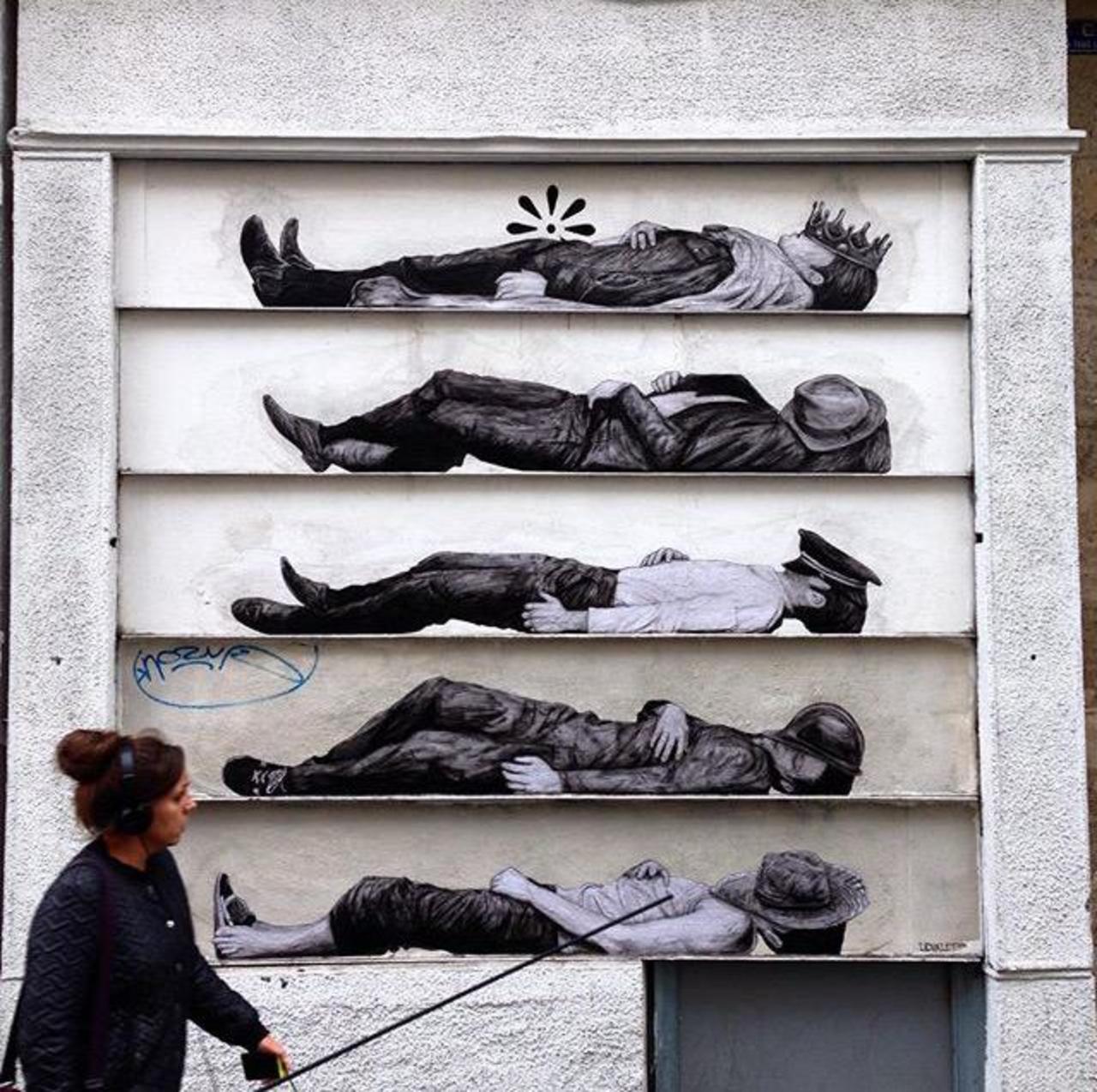 New Street Art by Levalet 
L'ordre des choses - Paris XIX

#art #mural #graffiti #streetart http://t.co/wVc3kMaXnz