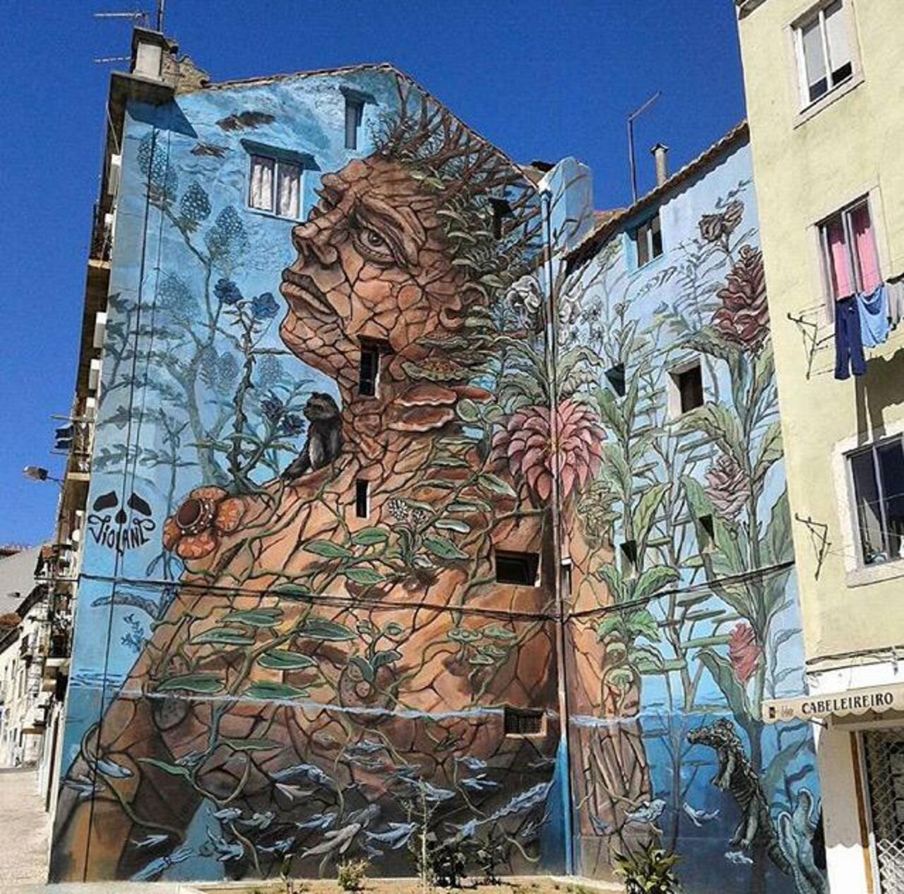 Street Art by Violant 

#art #graffiti #mural #streetart http://t.co/iIx0tXoary