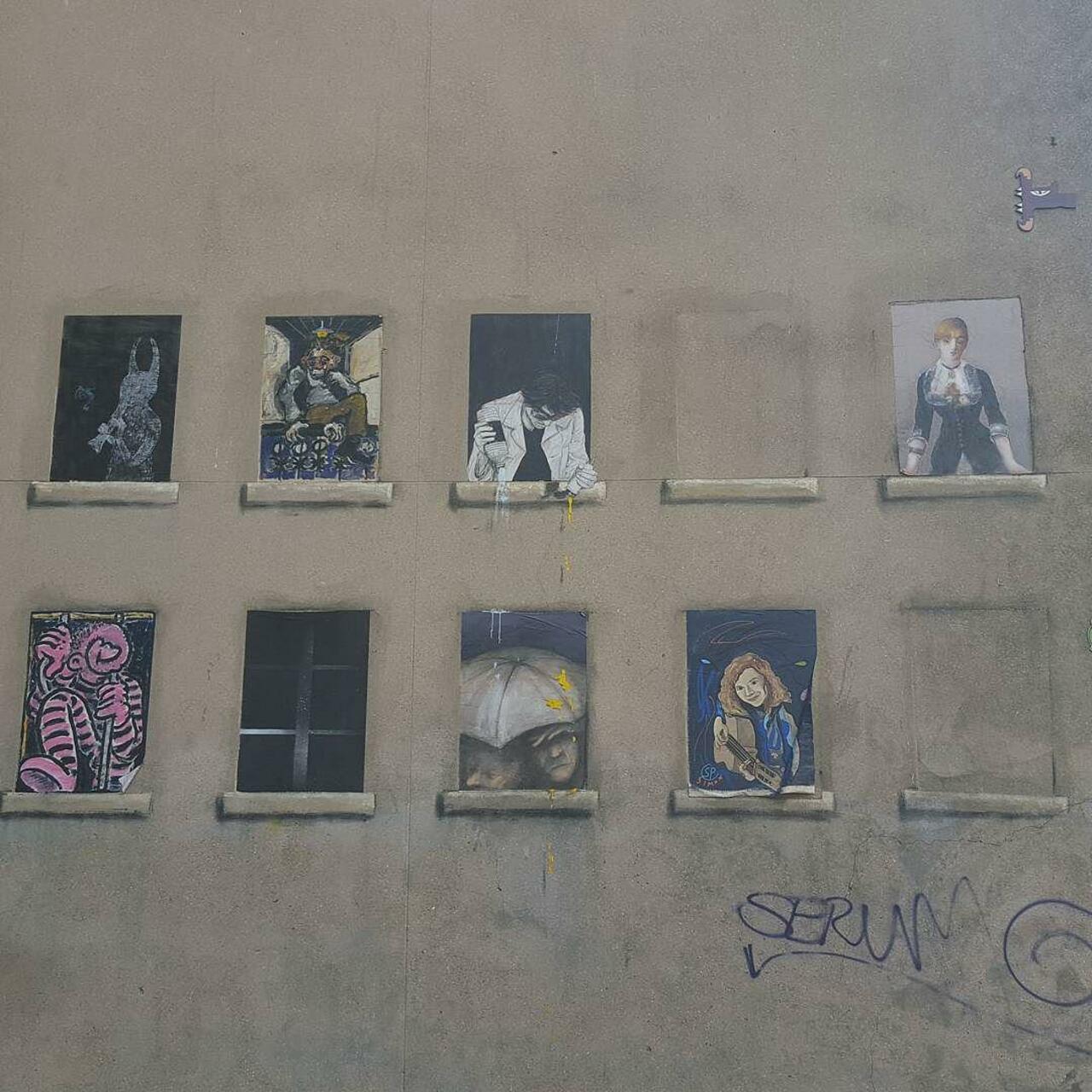 #Paris #graffiti photo by @jdewey67 http://ift.tt/1O6s1AY #StreetArt http://t.co/7r7rgKTCrb