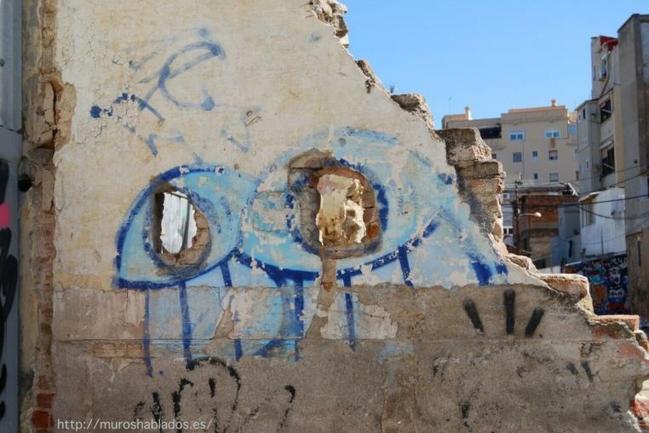 RT @muroshablados: Te doy mis ojos http://ift.tt/1OFCfYX #streetart #graffiti #muroshablados http://t.co/GqT0OHDXNx
