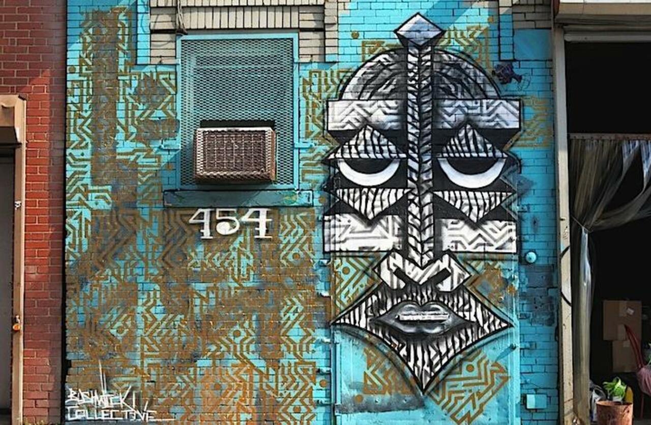RT @5putnik1: You say i'm crazy, but i feel amazing..   • #streetart #graffiti #art #africa #funky #dope . : http://t.co/rMDnmGvDic