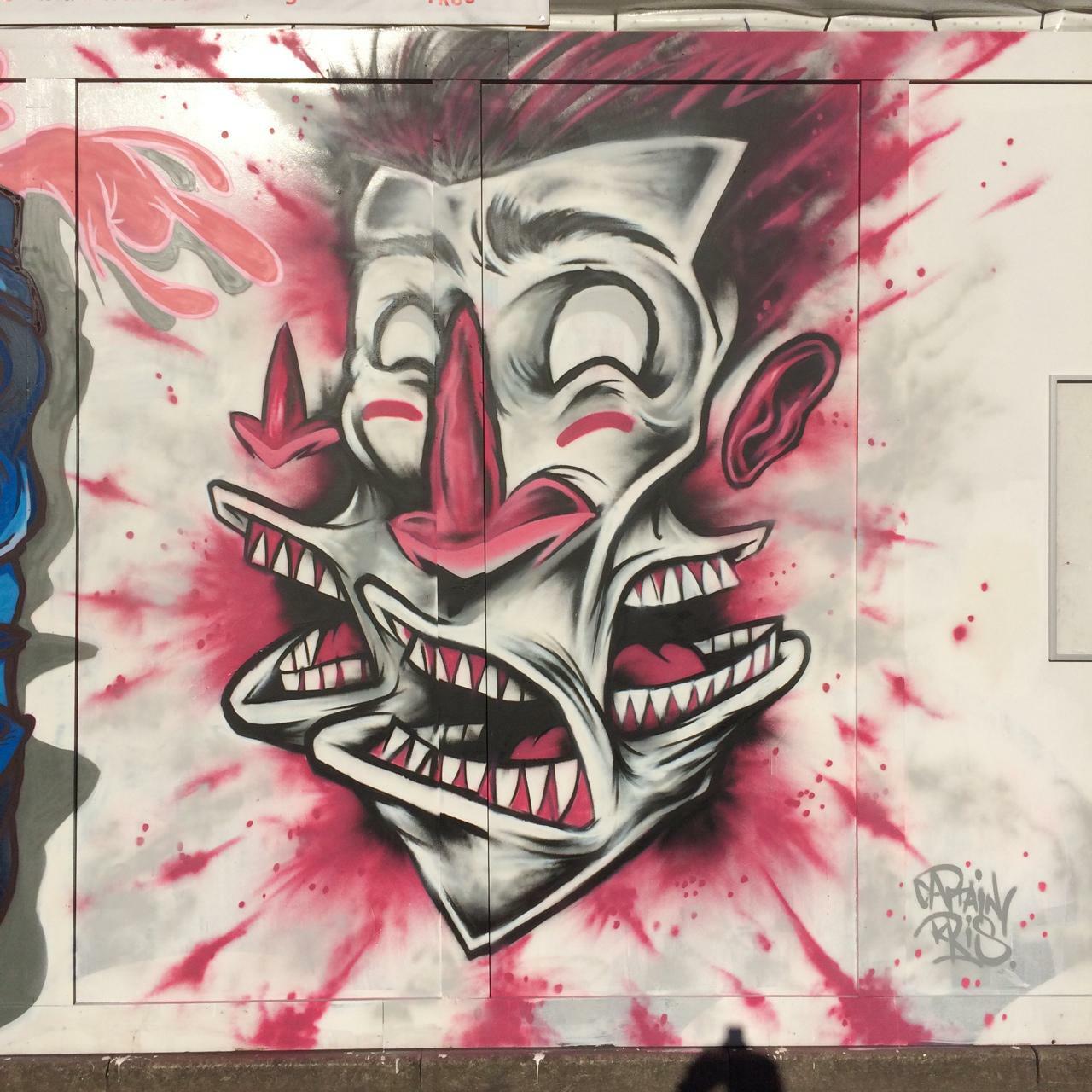 GSA |  piece by captainkris
http://blog.globalstreetart.com/post/130276654126/the-bigger-picture-projected-art-and-bboy-battles
#graffiti #art #streetart #urbanart #clownart https://t.co/PChCkdW7GG