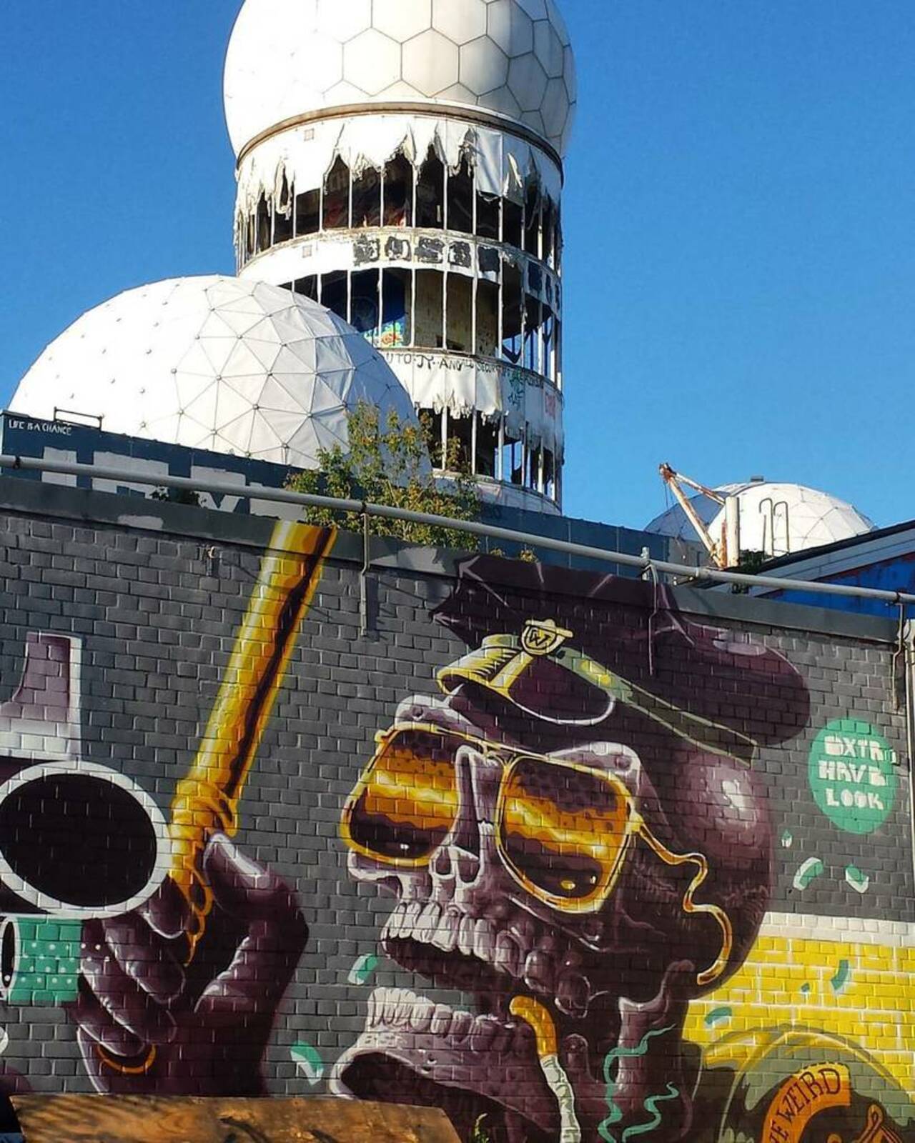 #berlin #teufelsberg #grunewald #art #graffiti #streetart #berlinstreetart #streetartberlin #berlingraffiti by vic.… https://t.co/YmsuUnwd9d