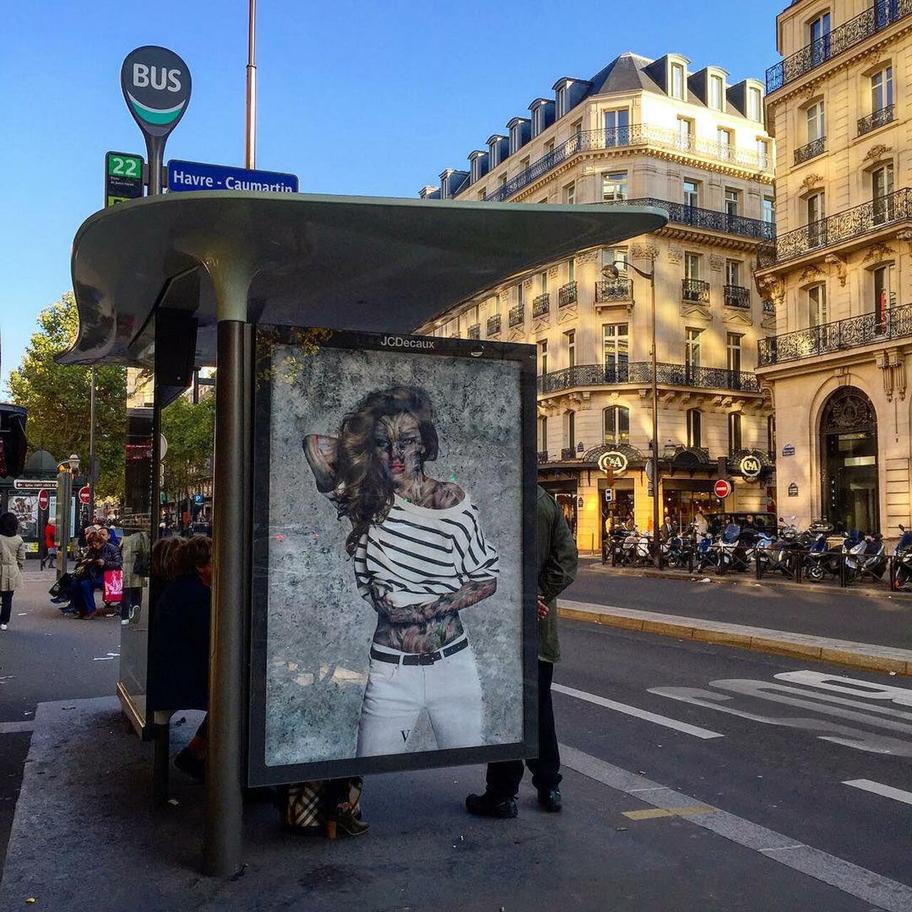 #Paris #graffiti photo by @hookedblog http://ift.tt/1j3nwud #StreetArt http://t.co/Fv7oalovg7