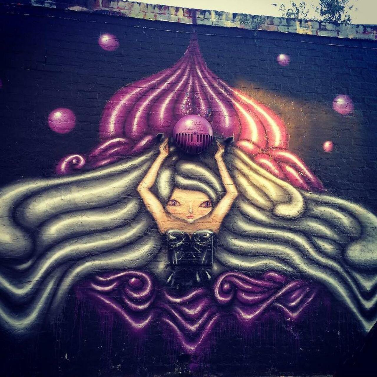 #graffitiporn  #wallporn #mural  #murales  #graffitiporn #lovestreetart #streetart #graffiti #london #loveshoreditc… http://t.co/WaijM3W31i