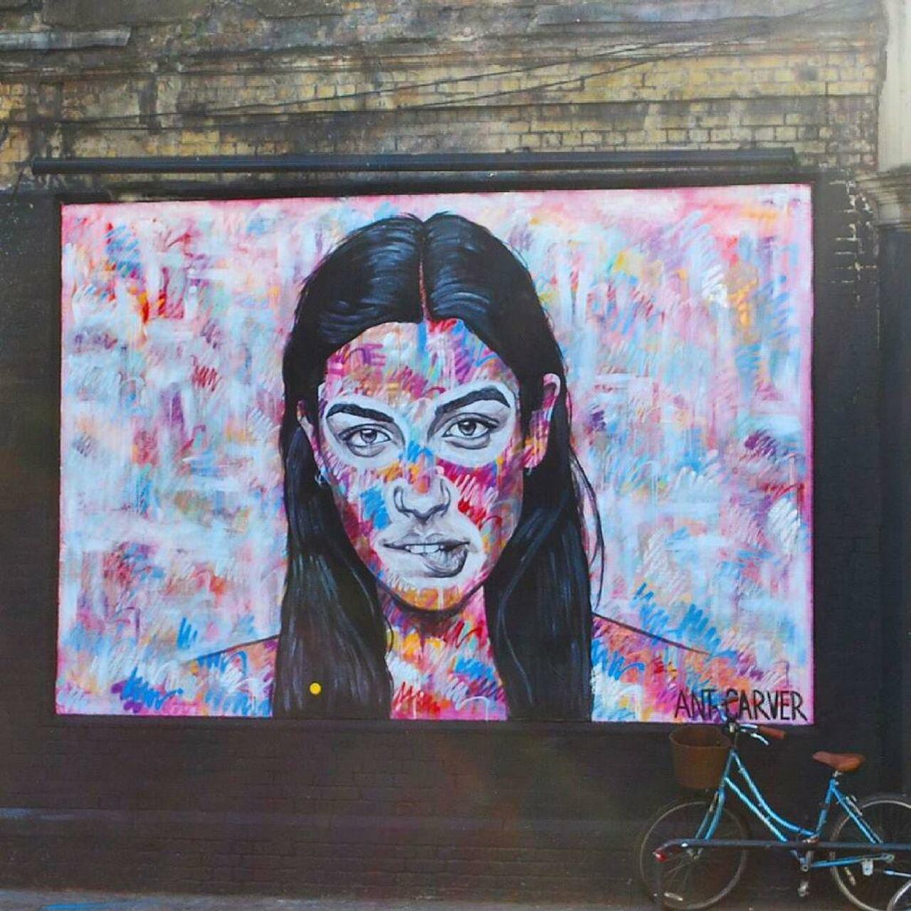 Art by Ant Carver  
#Graffiti #StreetArt #UrbanArt #AntCarver #ShoreditchCurtain #GreatEasternStreet #Shoreditch #… http://t.co/sh2Q3BuEGQ