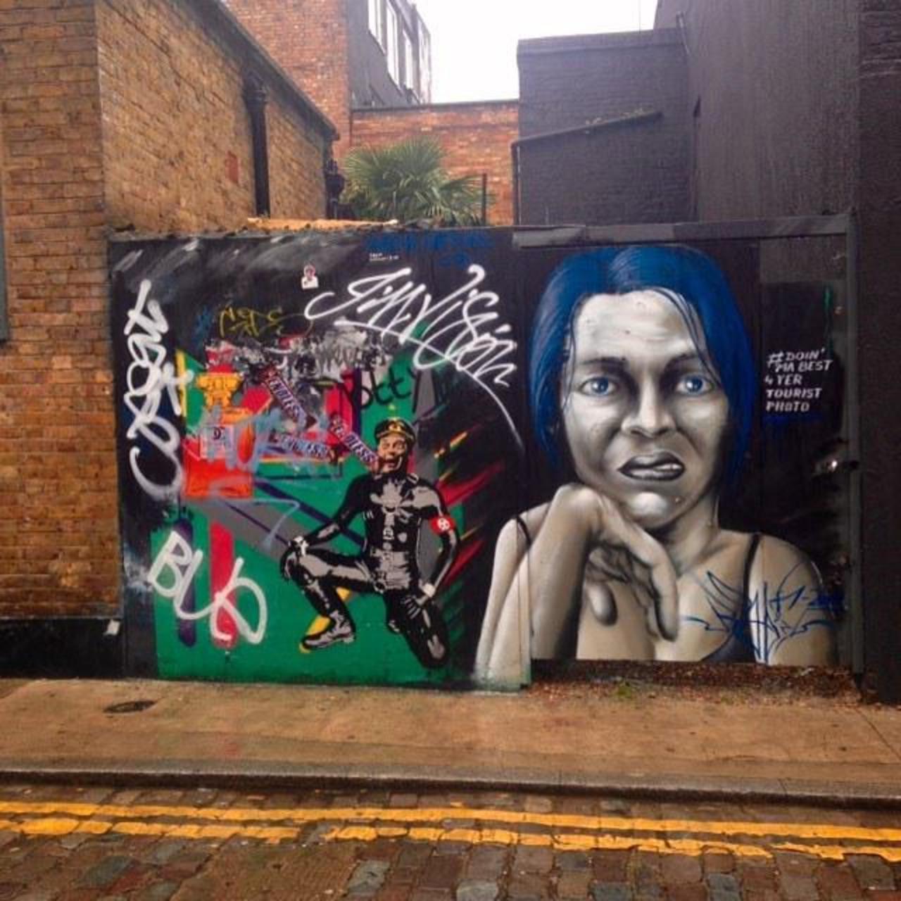 #streetartlondon #urbanart #london #wallart #graffiti #streetart #touristphoto #endless #art #somewhereinlondon #wa… http://t.co/uC2SkfW2rP