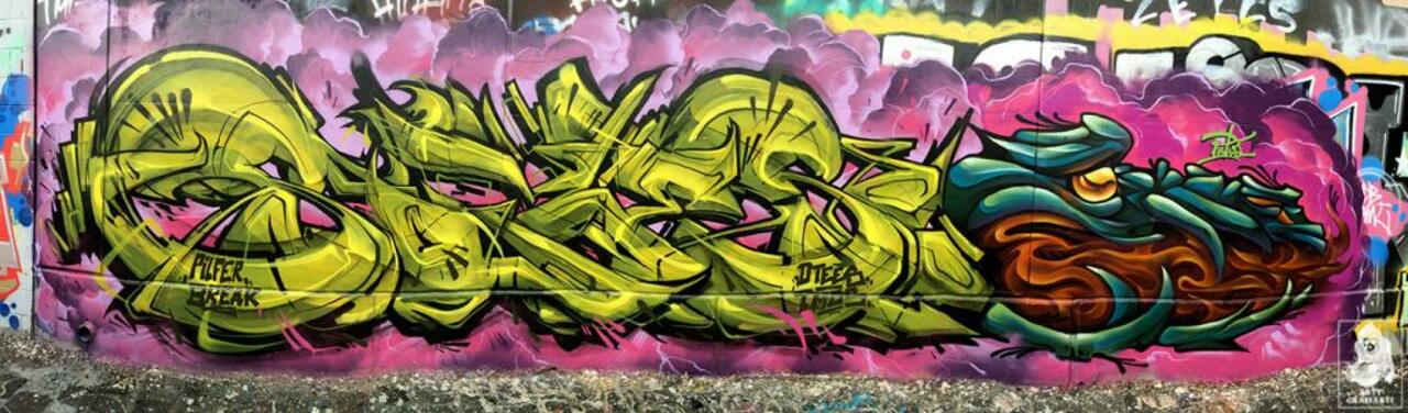 RT @city_z3n_0wl: SLATER GATOR | SOFLES – PUTOS | FITZROY
http://artygraffarti.com/2015/08/17/slater-gator-sofles-putos-fitzroy/
#streetart #urbanart #graffiti http://t.co/4ADRiKnjhb